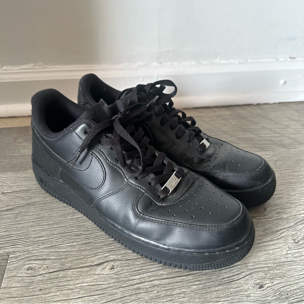 Nike Men’s Air Force 1 Low Leather Sneakers - Black Size 12
